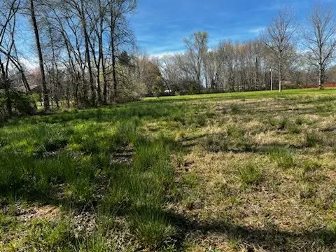 109 Neal St Huntland, TN 37345