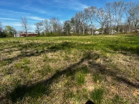 109 Neal St Huntland, TN 37345