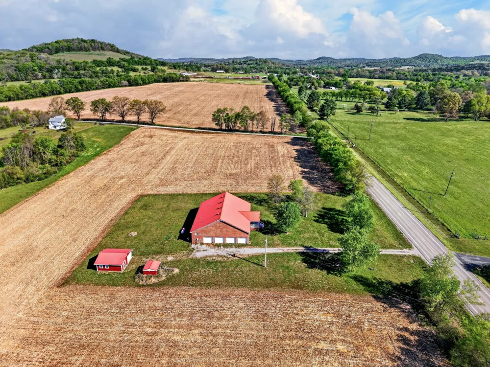 3086 Lewisburg Hwy Petersburg, TN 37144