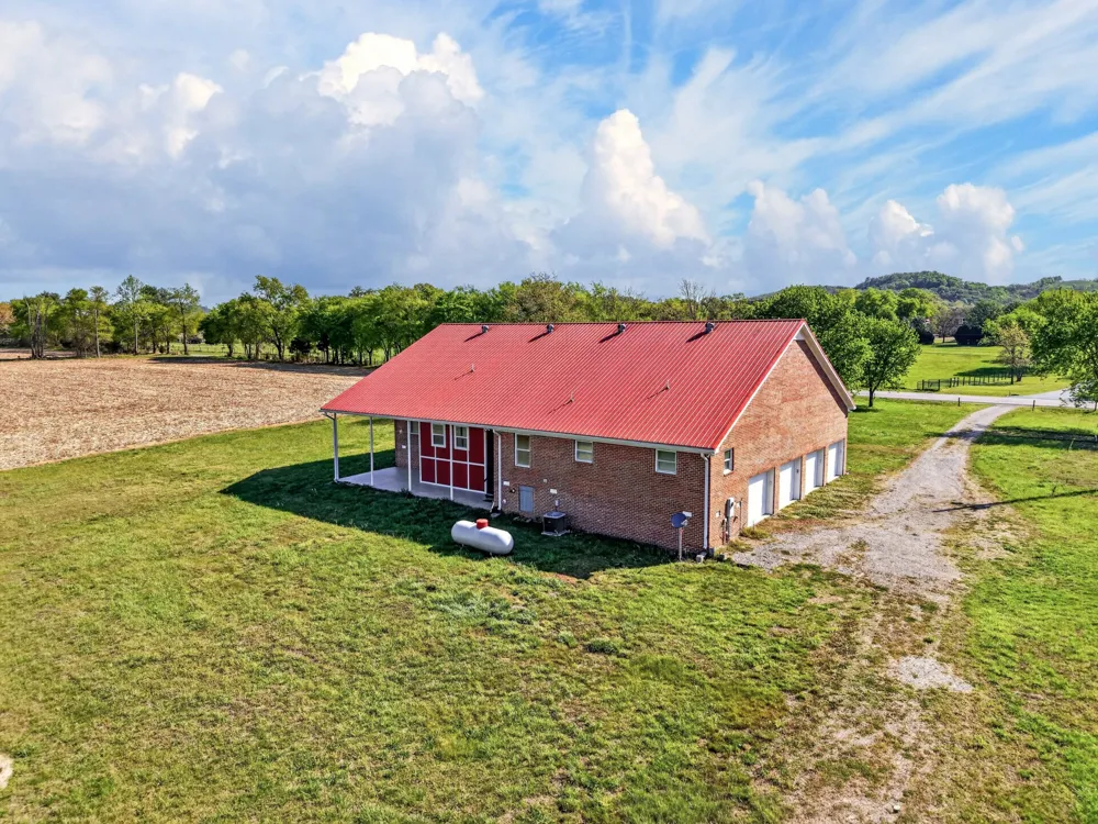 3086 Lewisburg Hwy Petersburg, TN 37144