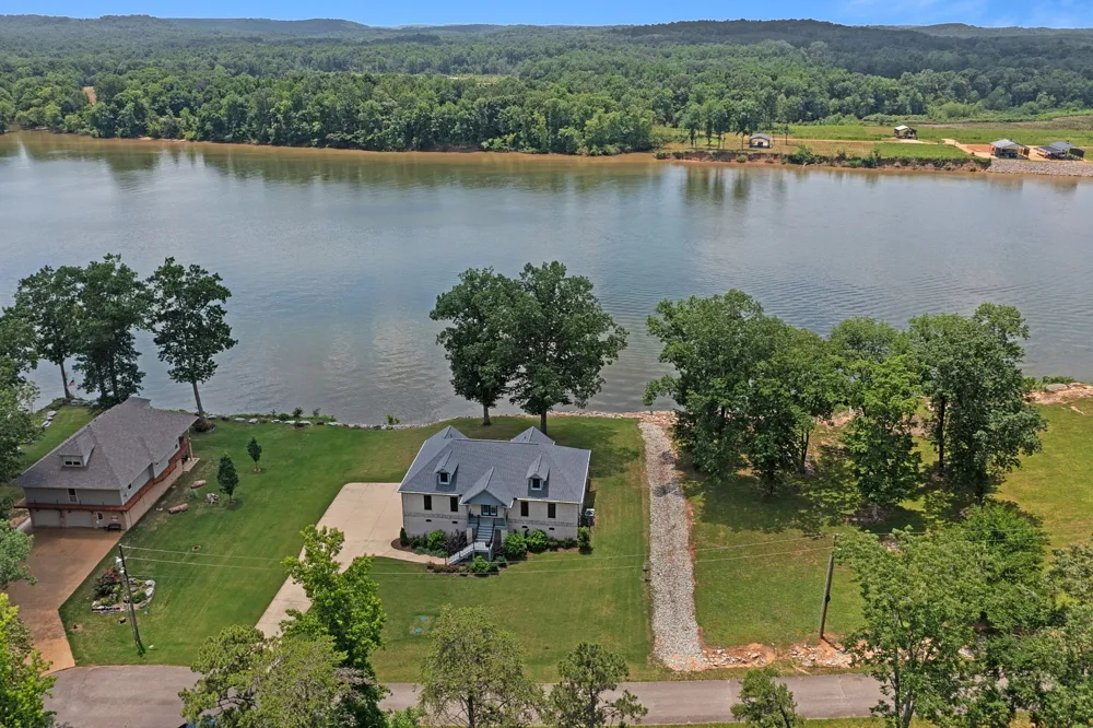 94 Mariah Ln Bath Springs, TN 38311