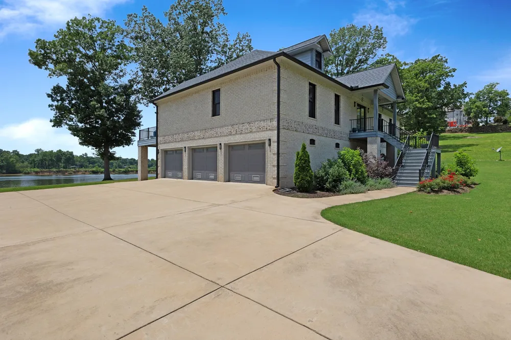 94 Mariah Ln Bath Springs, TN 38311