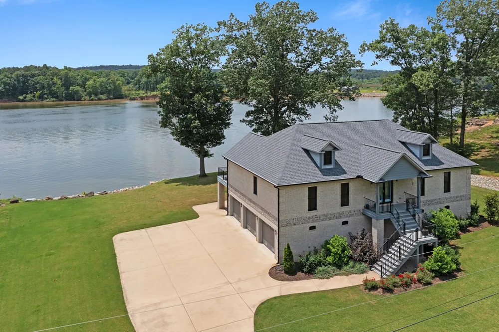 94 Mariah Ln Bath Springs, TN 38311