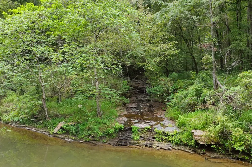 1045 Jones Mill Rd Smithville, TN 37166