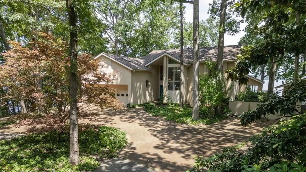 305 Keck Ln Buchanan, TN 38222
