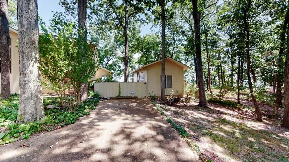 305 Keck Ln Buchanan, TN 38222