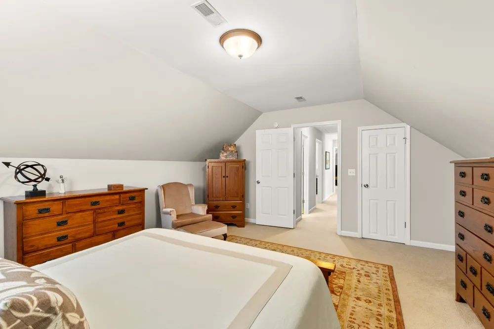 106 Meadowood Loop Burns, TN 37029