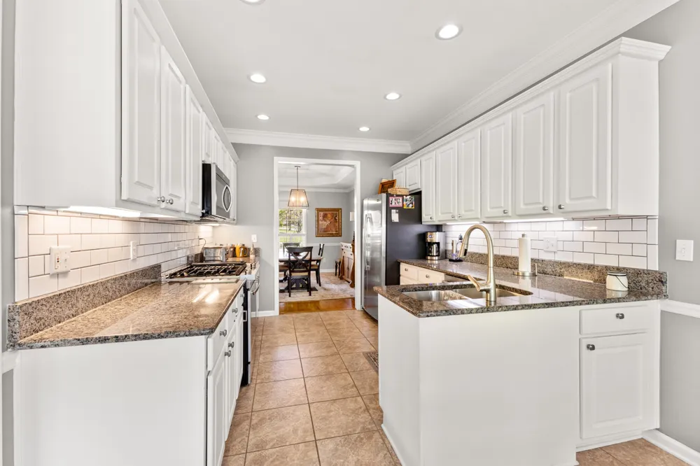 106 Meadowood Loop Burns, TN 37029