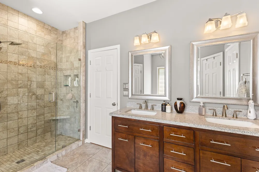 106 Meadowood Loop Burns, TN 37029
