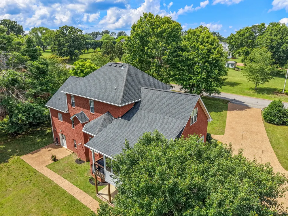 106 Meadowood Loop Burns, TN 37029