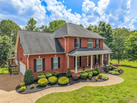 106 Meadowood Loop
