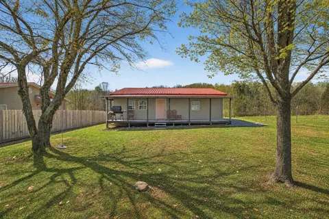 220 Pierce Ln