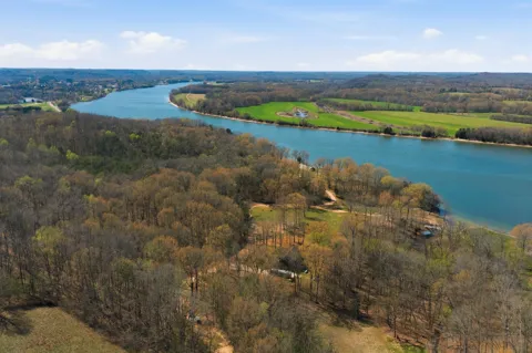 1118 Carrollville Landing Rd