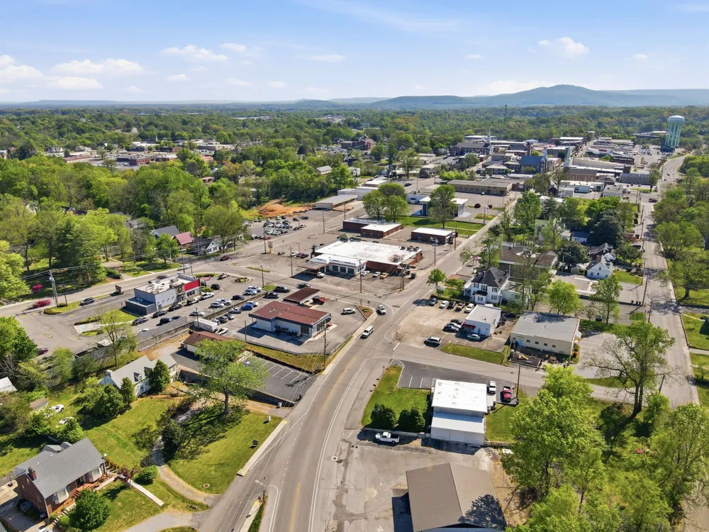 212 Westwood Dr McMinnville, TN 37110