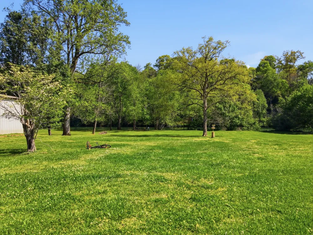 212 Westwood Dr McMinnville, TN 37110