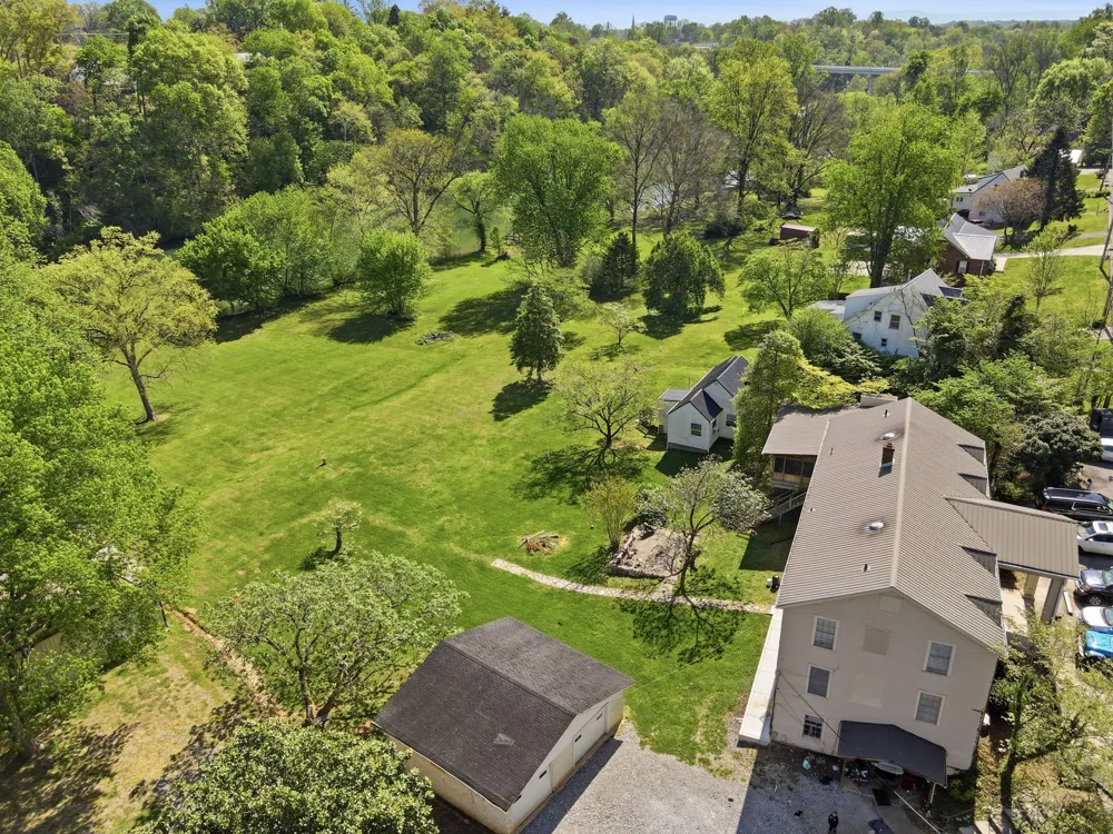 212 Westwood Dr McMinnville, TN 37110