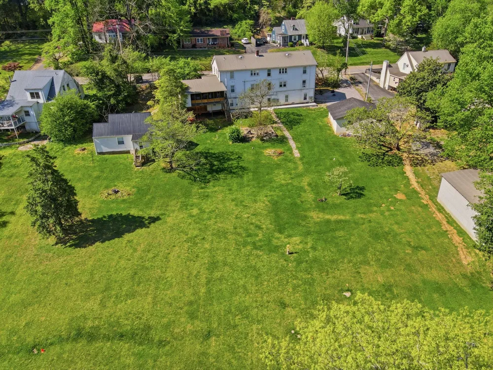 212 Westwood Dr McMinnville, TN 37110