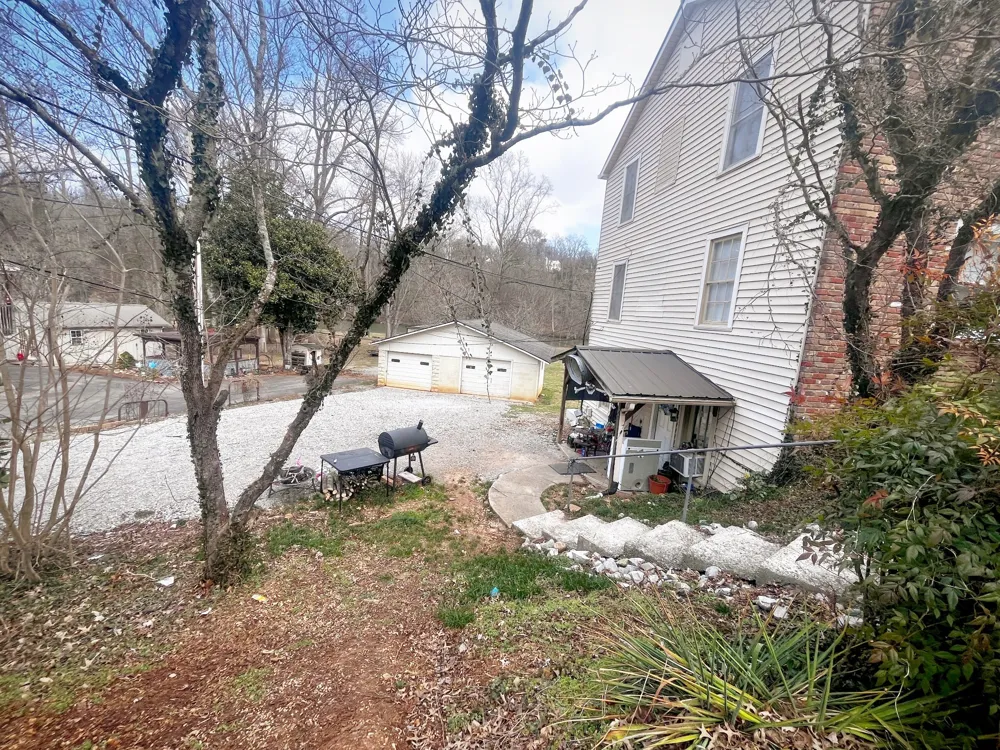 212 Westwood Dr McMinnville, TN 37110