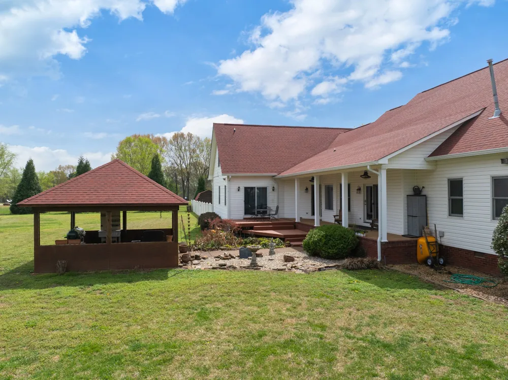 6544 Highway 436 Mc Kenzie, TN 38201