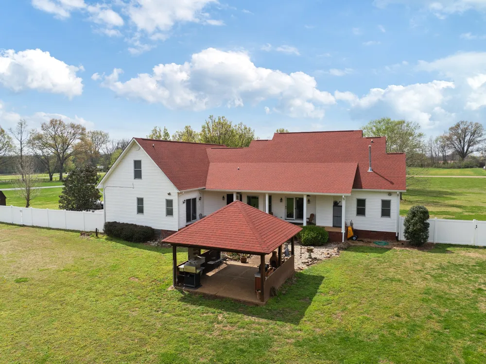6544 Highway 436 Mc Kenzie, TN 38201