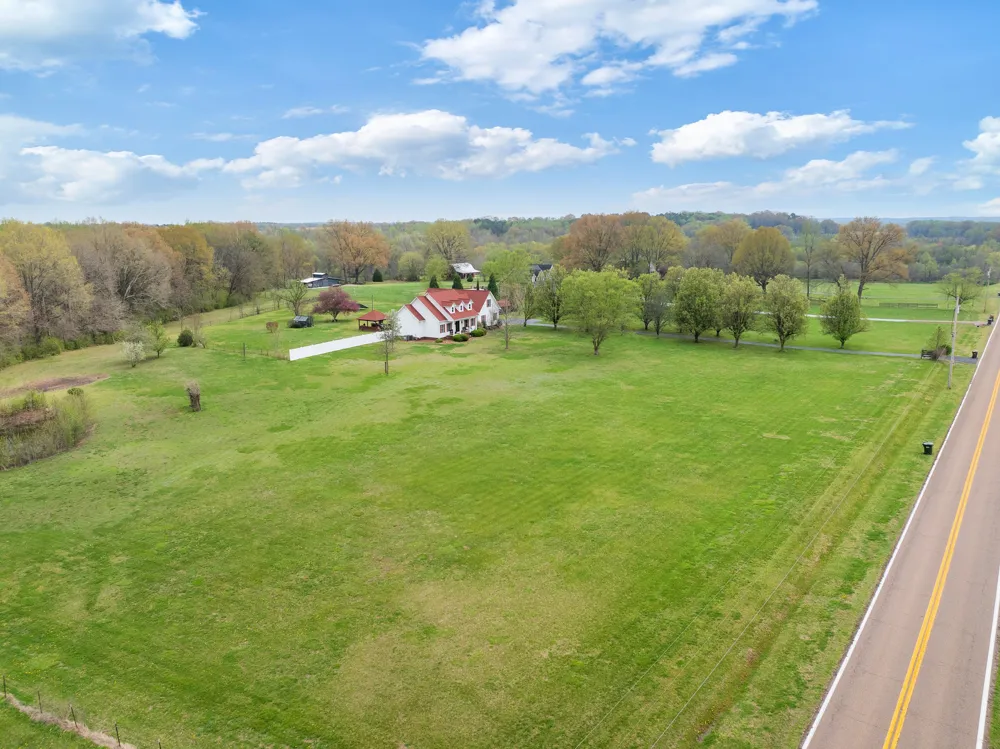 6544 Highway 436 Mc Kenzie, TN 38201