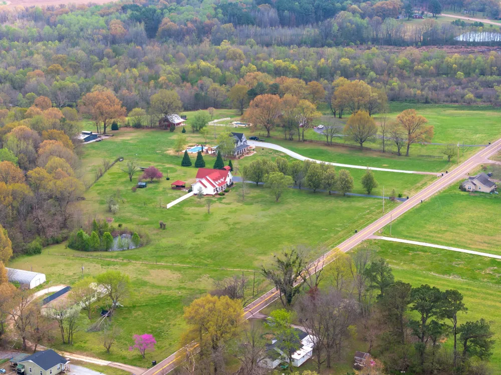 6544 Highway 436 Mc Kenzie, TN 38201
