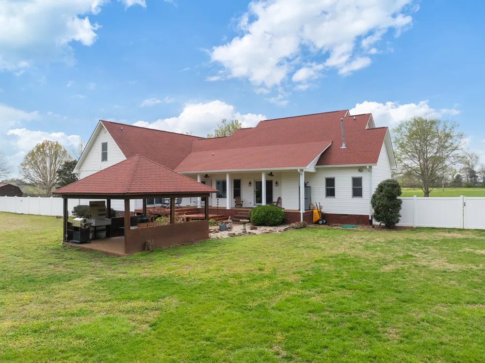 6544 Highway 436 Mc Kenzie, TN 38201