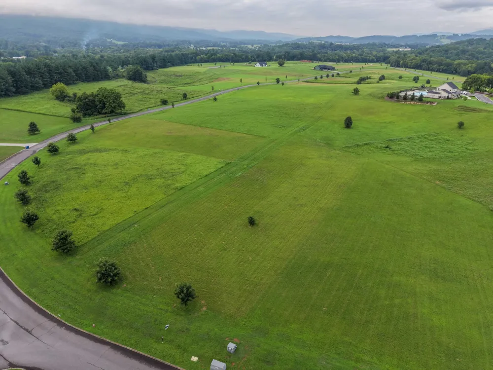 98 River Ridge Drive Dunlap, TN 37327