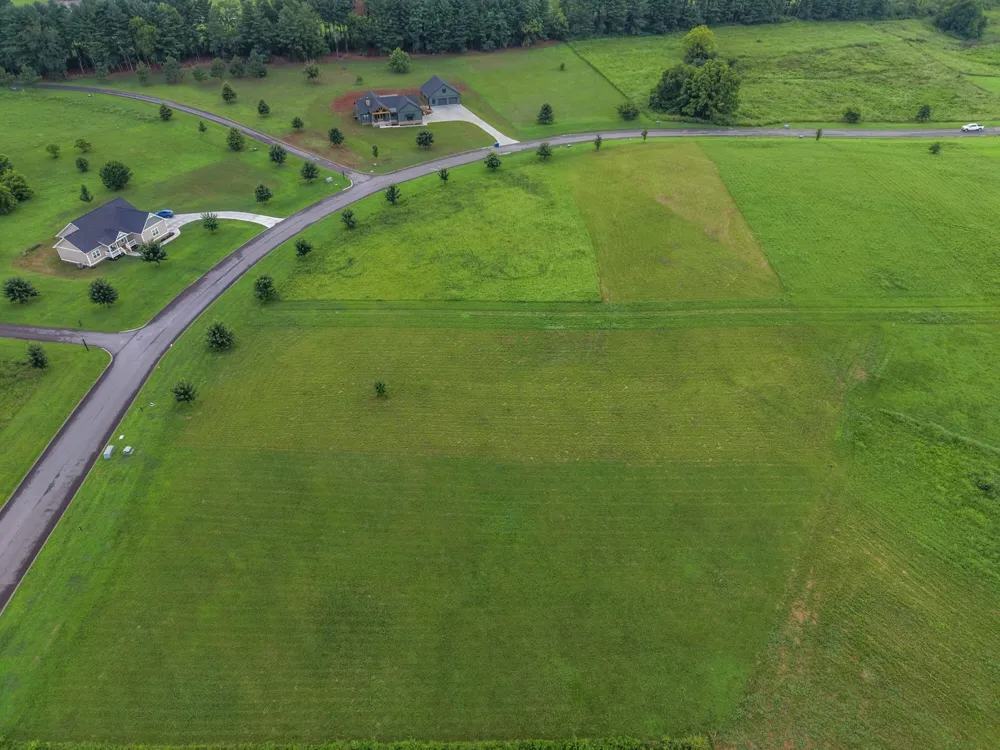98 River Ridge Drive Dunlap, TN 37327