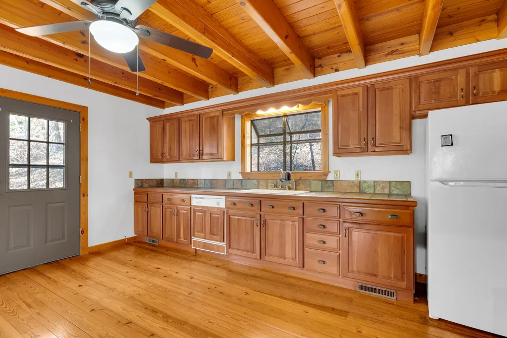 551 Shippmans Creek Rd Wartrace, TN 37183