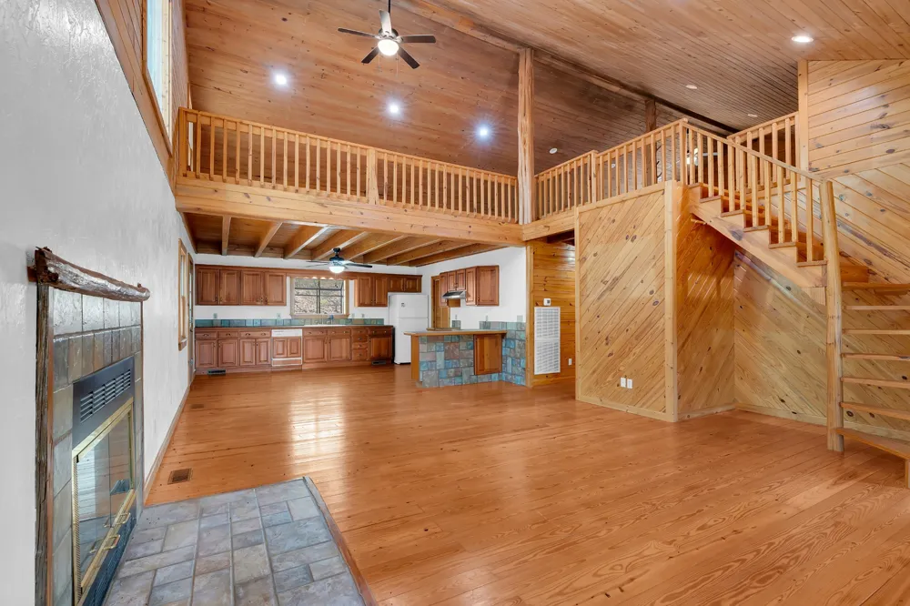 551 Shippmans Creek Rd Wartrace, TN 37183