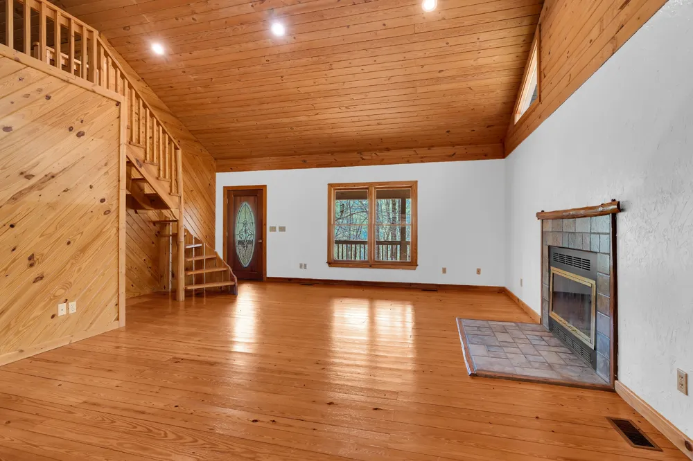 551 Shippmans Creek Rd Wartrace, TN 37183