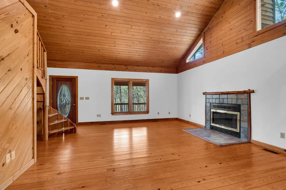 551 Shippmans Creek Rd Wartrace, TN 37183
