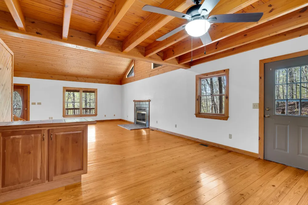 551 Shippmans Creek Rd Wartrace, TN 37183