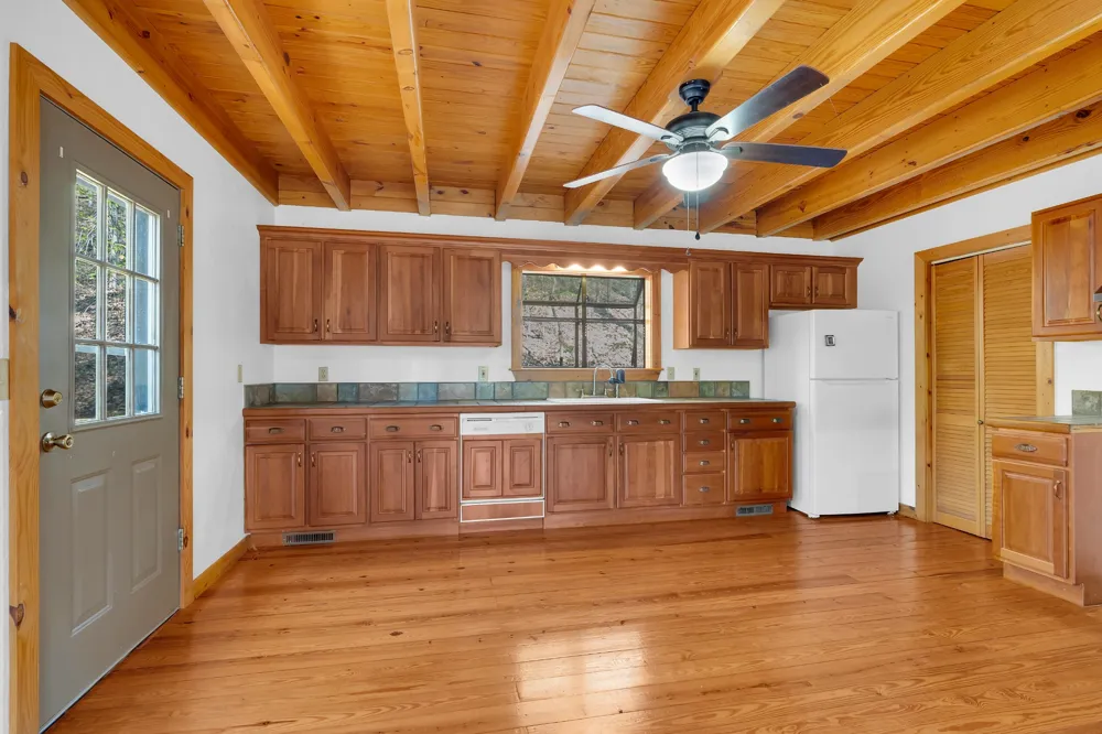 551 Shippmans Creek Rd Wartrace, TN 37183