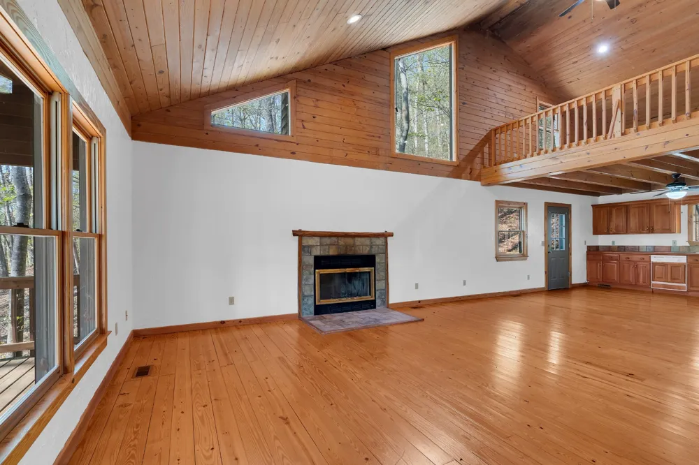551 Shippmans Creek Rd Wartrace, TN 37183