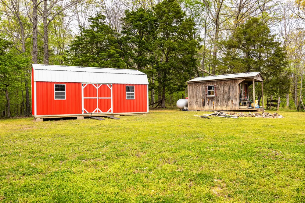 772 Salmon Branch Rd Erin, TN 37061
