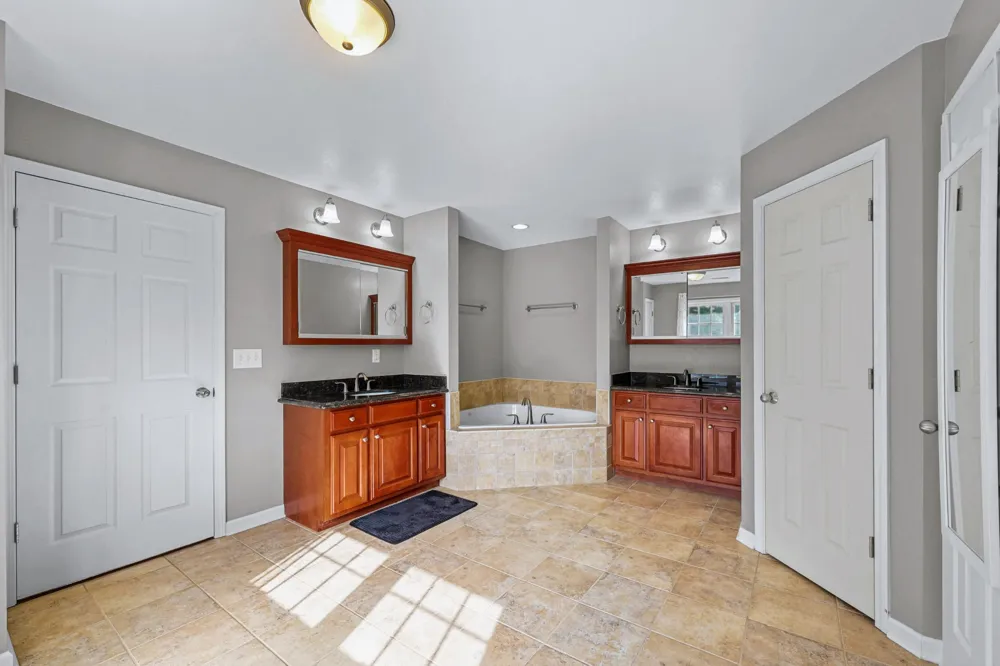 772 Salmon Branch Rd Erin, TN 37061