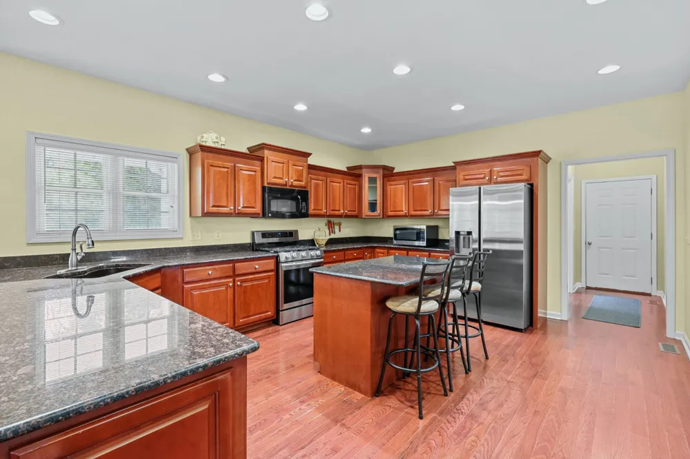 772 Salmon Branch Rd Erin, TN 37061