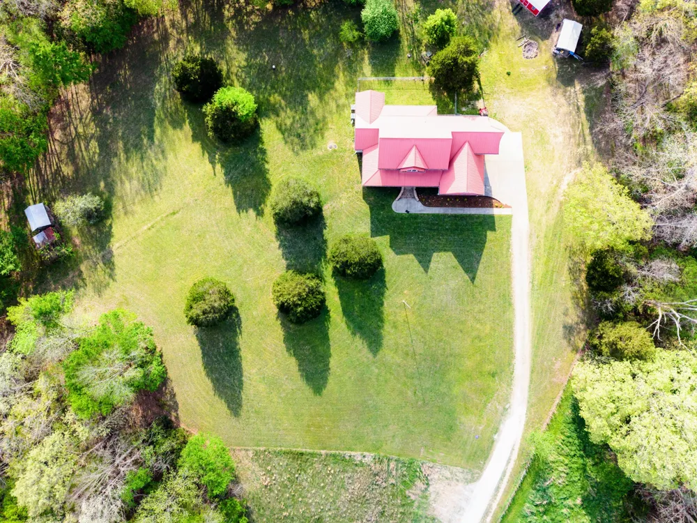 772 Salmon Branch Rd Erin, TN 37061