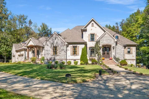 7101 Hardwood Ln