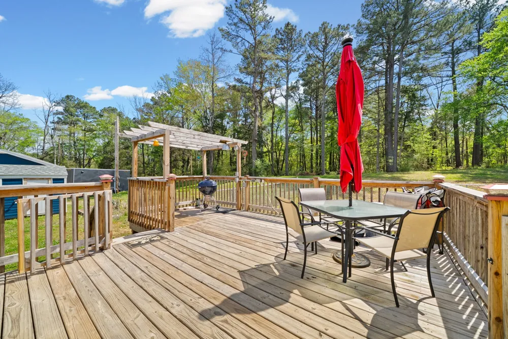 1549 Trace Creek Rd Mc Ewen, TN 37101