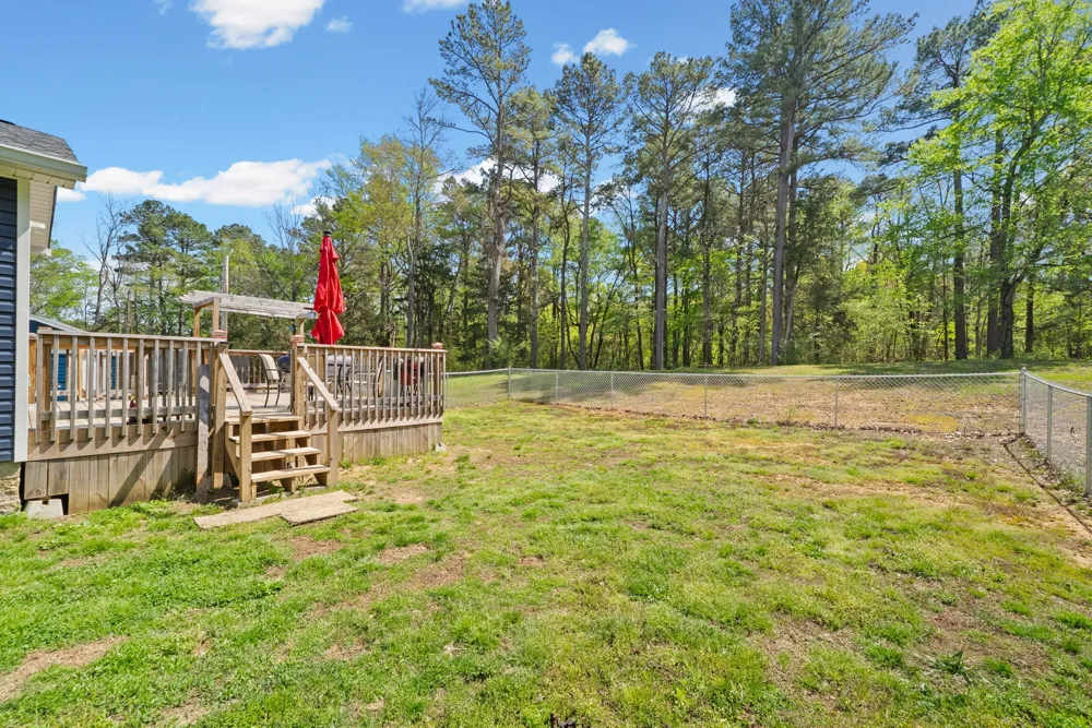 1549 Trace Creek Rd Mc Ewen, TN 37101