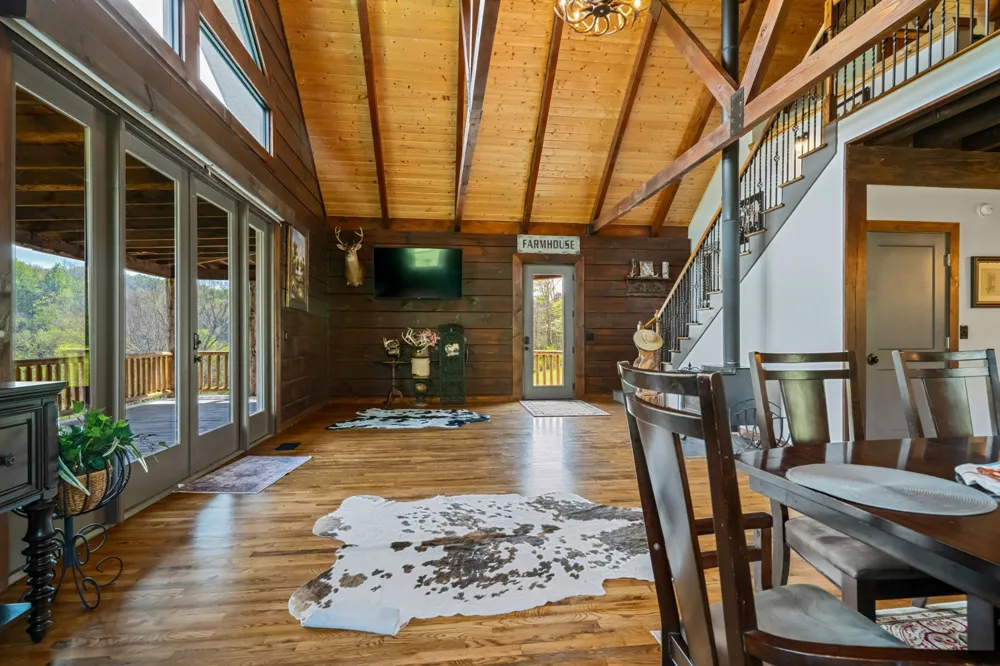 4818 Ensor Hollow Rd Buffalo Valley, TN 38548