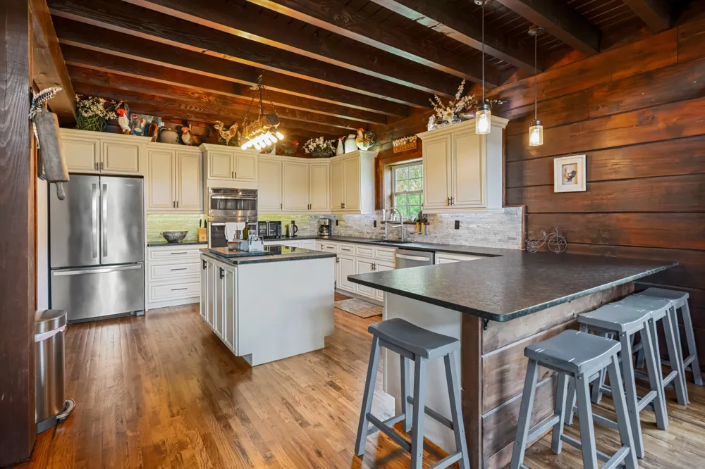 4818 Ensor Hollow Rd Buffalo Valley, TN 38548