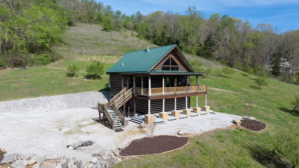 4818 Ensor Hollow Rd Buffalo Valley, TN 38548