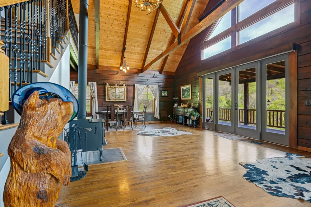 4818 Ensor Hollow Rd Buffalo Valley, TN 38548