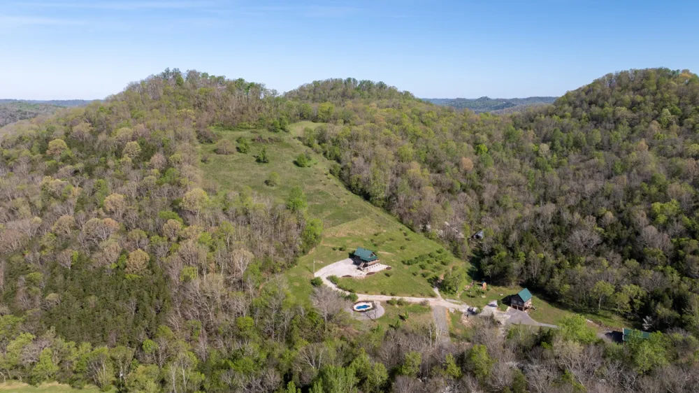 4818 Ensor Hollow Rd Buffalo Valley, TN 38548