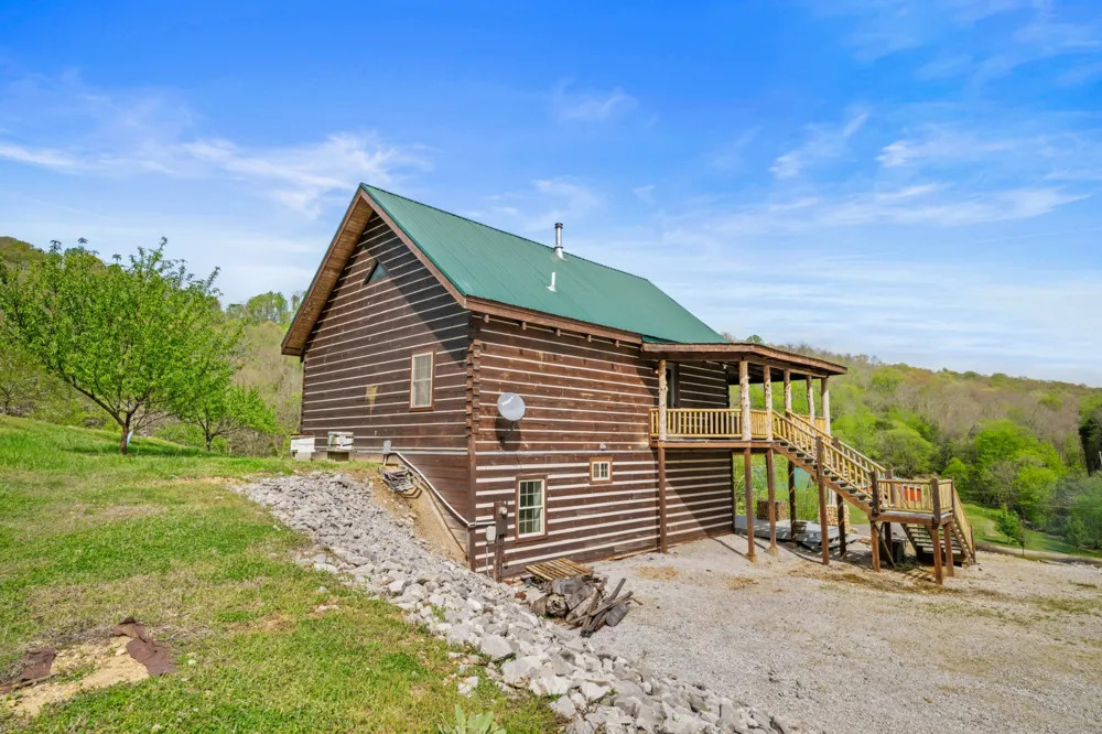 4818 Ensor Hollow Rd Buffalo Valley, TN 38548