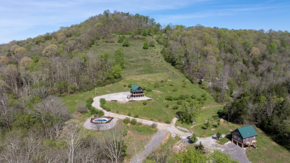 4818 Ensor Hollow Rd Buffalo Valley, TN 38548